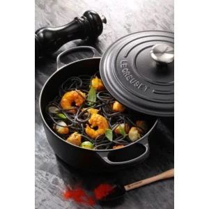 soldes magasin Cocotte En Fonte Ronde 22 Cm Noir Mat Le Creuset Signature 18