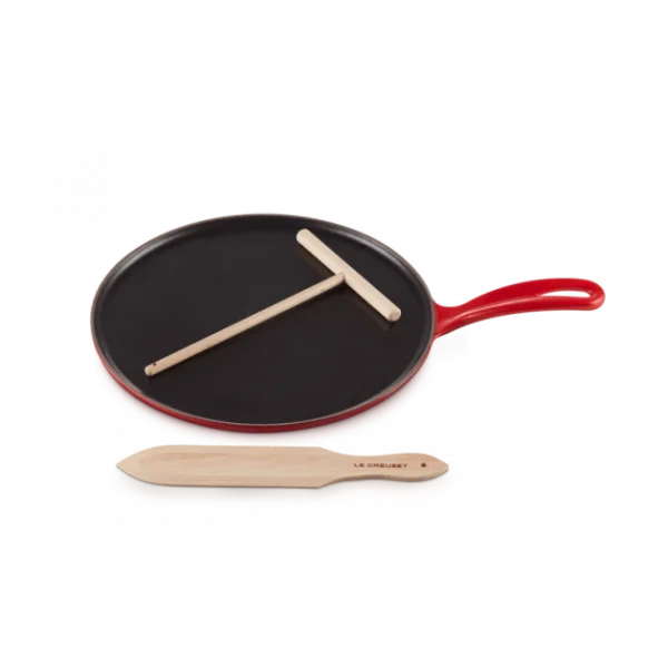 REMISE allant jusqu. Crêpière Fonte Émaillée 27 Cm Cerise Avec Accessoires Le Creuset 1